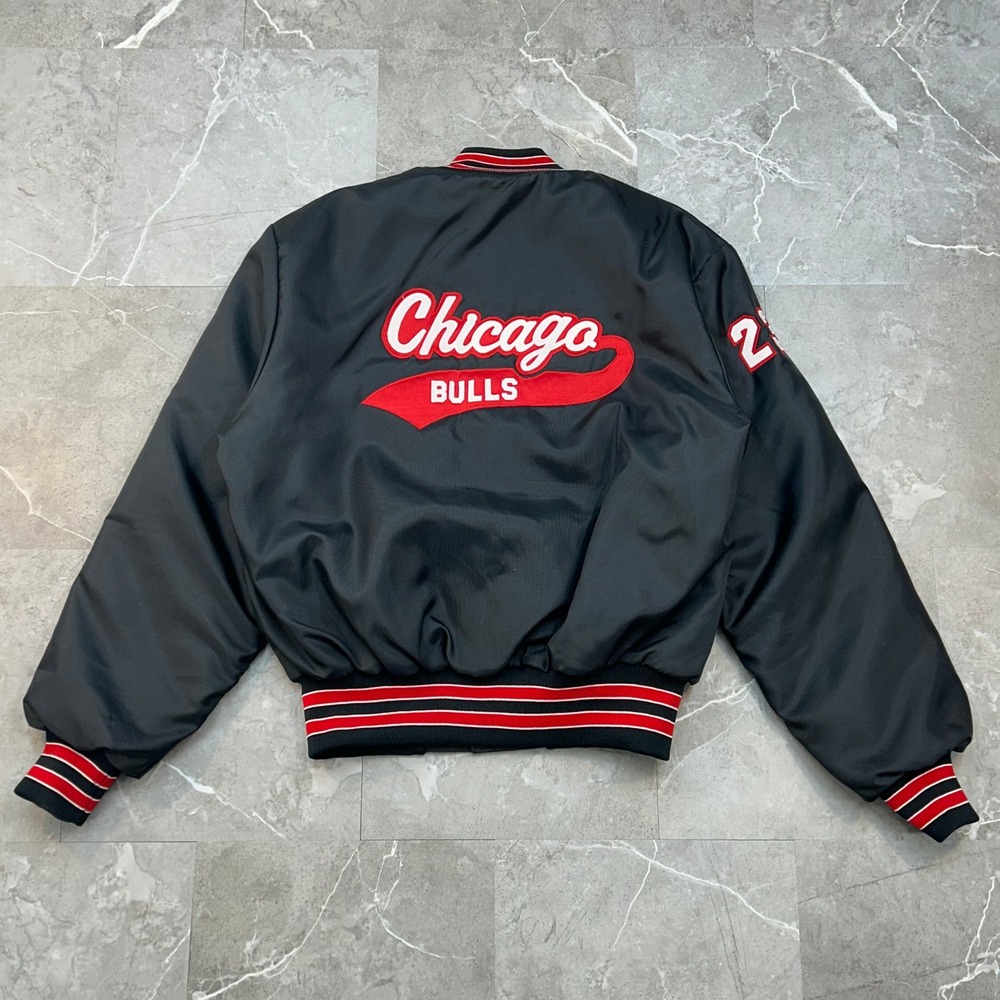 90s Vintage Chicago Bulls Satin Bomber Jacket Mens Large Quilted Coat USA Made